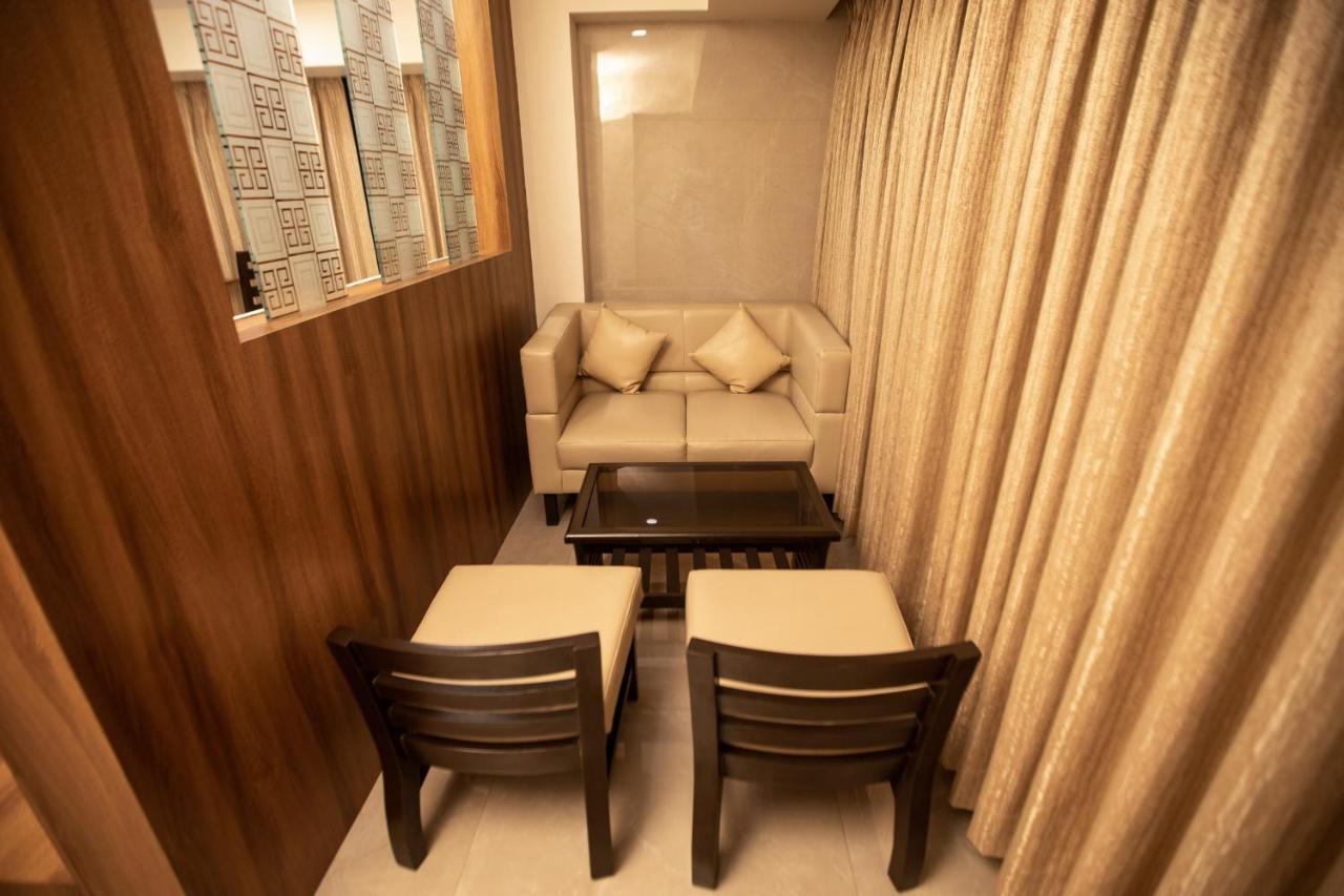 Hotel Naaz Executive Mumbai Eksteriør bilde