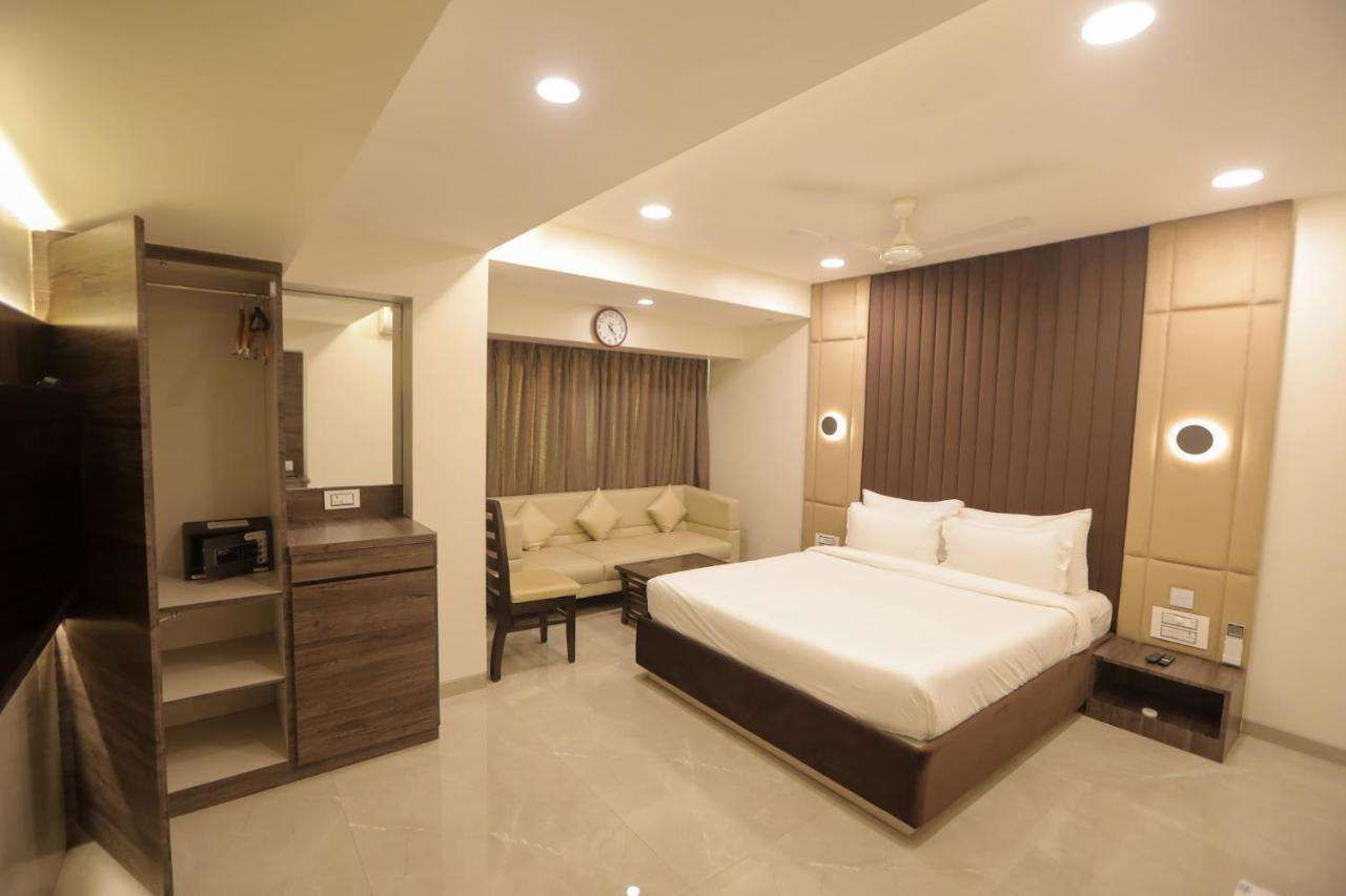 Hotel Naaz Executive Mumbai Eksteriør bilde