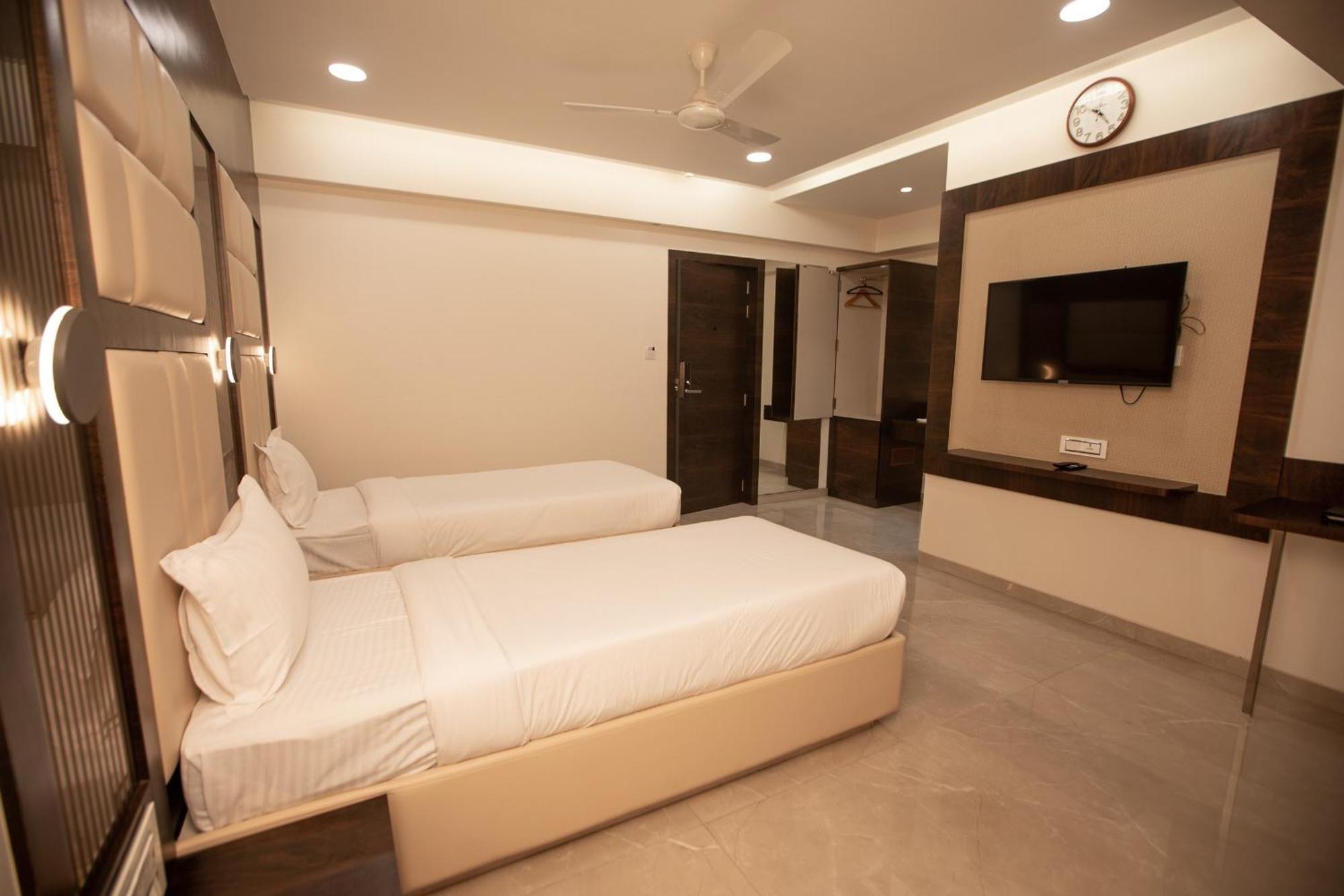 Hotel Naaz Executive Mumbai Eksteriør bilde