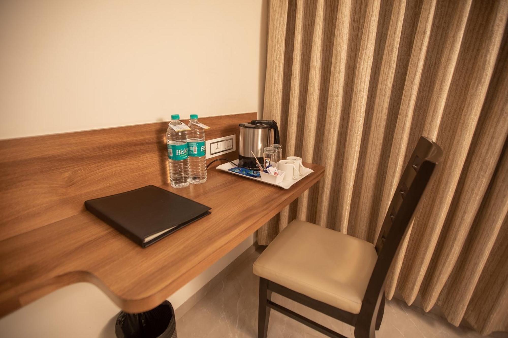 Hotel Naaz Executive Mumbai Eksteriør bilde